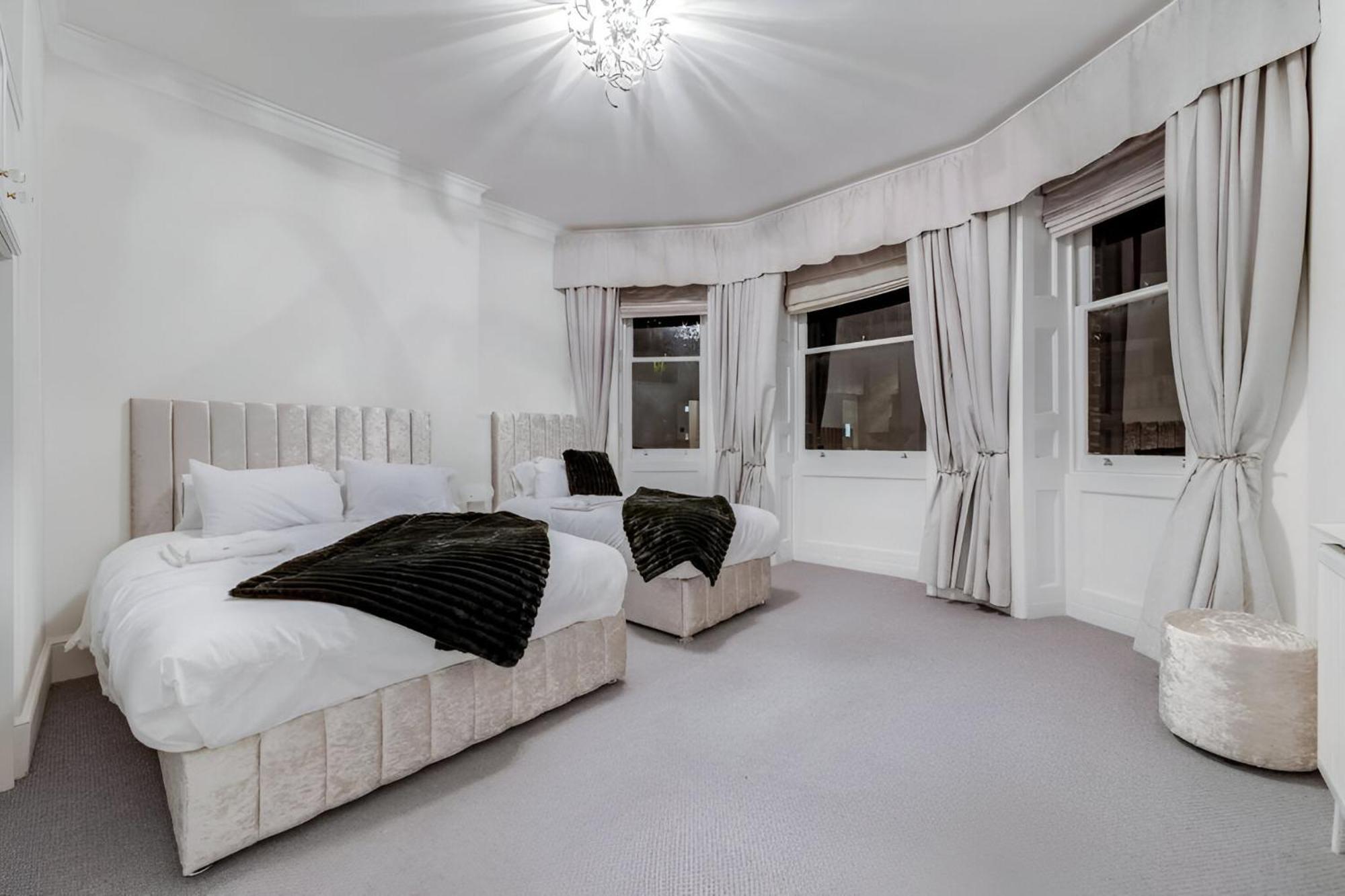 Luxury London 3 Bedroom Duplex With Pool Table - 4Hs エクステリア 写真